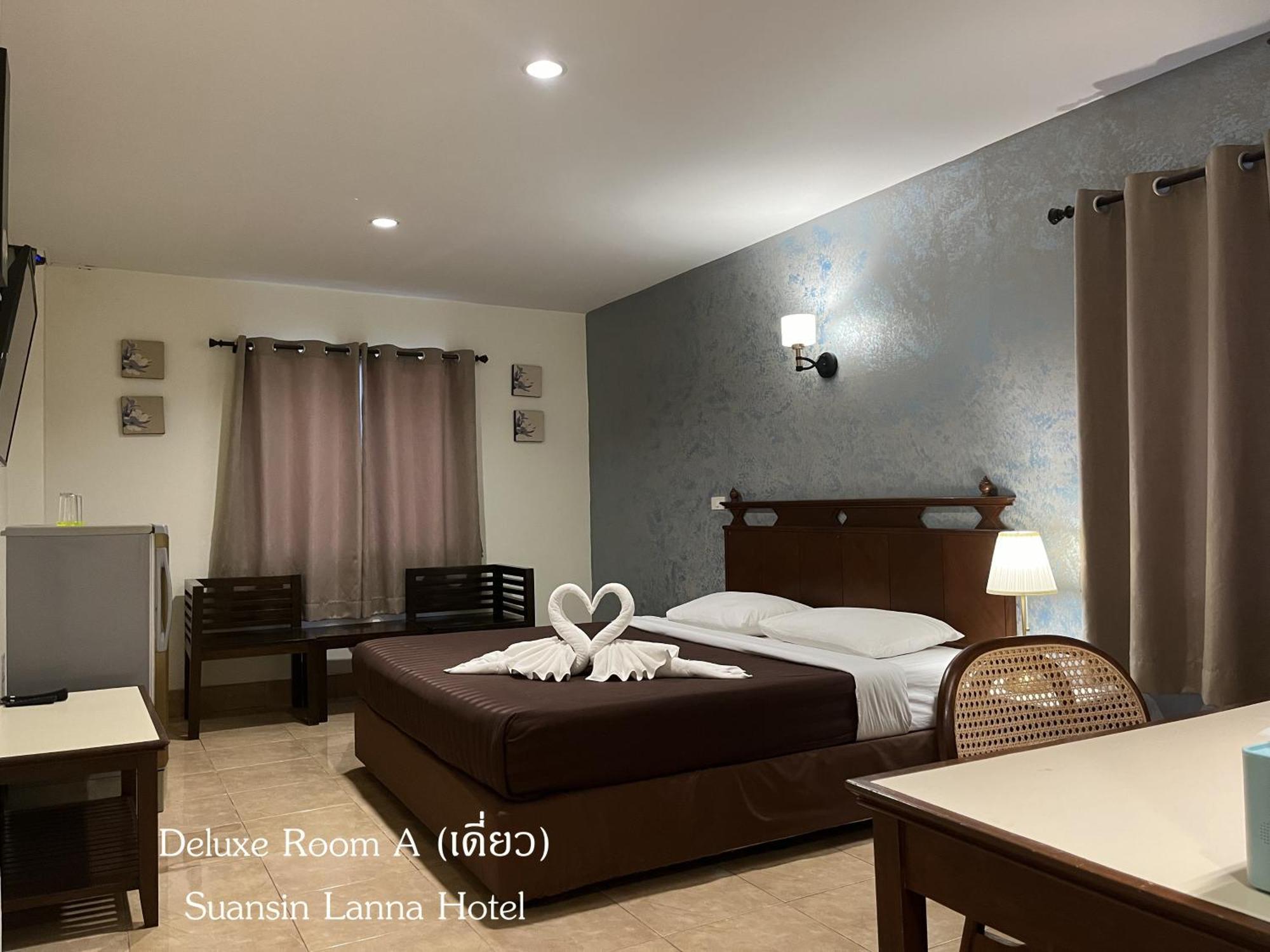 Suansin Lanna Hotel Tak Exterior photo